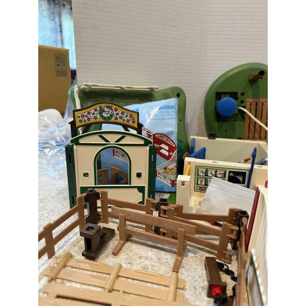 Playmobil Horse Stable Barn Vet Clinic Parts Lot Incomplete Mixed Pieces